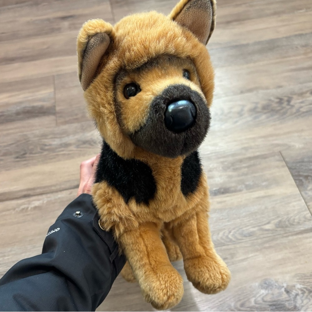 Douglas Cuddle Toy 16" German Shepherd Plush
Stuffed Dog Realistic VTG